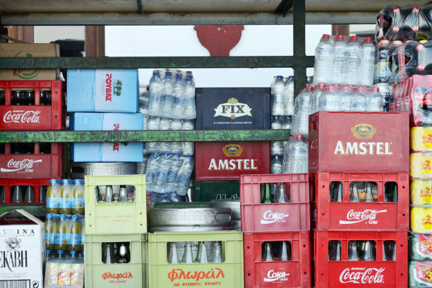 عمدهفروشی نوشیدنیها - کامیون حمل نوشیدنیها برای فروشیاب و خرید و فروش عمده