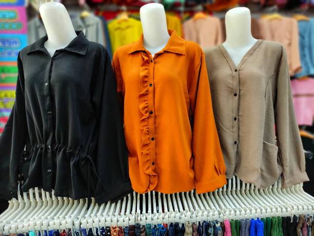 خرید عمده پوشاک زنانه مدرن و زیبا در فروش‌یاب، آگهی عمده فروشی