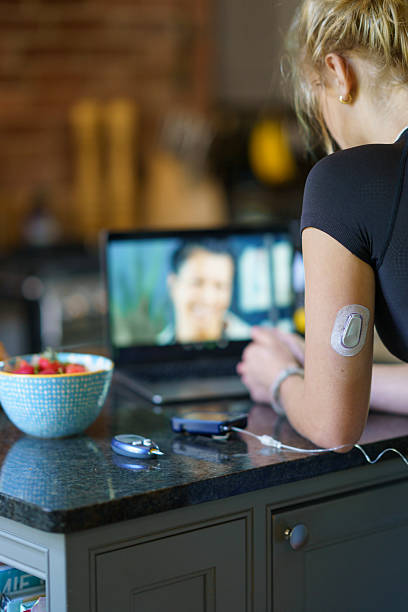 نوبتدهی آنلاین فیزیوتراپی در مشهد، بهبود تجربه بیمار با فناوریهای نوین