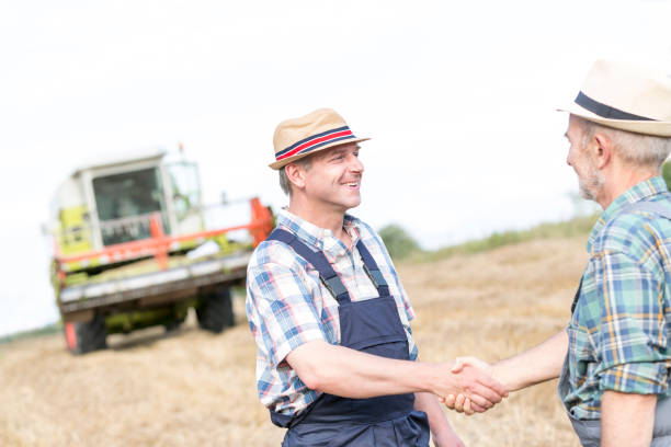 بازار عمده کشاورزی: ارتباط مستقیم با تولیدکنندگان در فروش‌یاب – ارتباط مستقیم با تولیدکنندگان کشاورزی و فروش محصولات کشاورزی