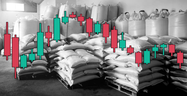 خرید و فروش عمده در فروش‌یاب | انبوهی از کیسه‌های محصولات کشاورزی آماده برای آگهی تجاری