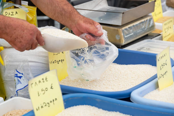 انتخاب برنج در بازار، خرید عمده برنج در فروش‌یاب، آگهی تجاری