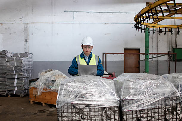 جستجوی تامین‌کنندگان معتبر فلزات، مواد شیمیایی و معدنی در فروش‌یاب - فروش یاب، خرید و فروش عمده، آگهی تجاری