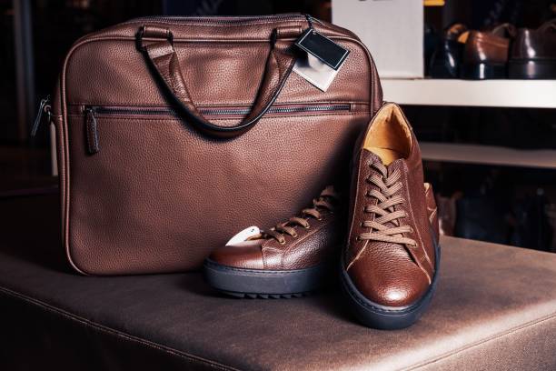 خرید عمده کیف و کفش زنانه و مردانه با تخفیف ویژه در فروش‌یاب - خرید و فروش عمده