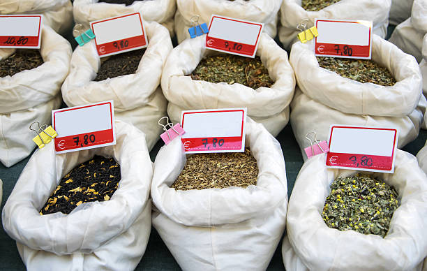 چاشنی‌ها و ادویه‌های عمده در بازار محلی؛ فرصت خرید مستقیم از تولیدکننده در فروش‌یاب برای خرید و فروش عمده