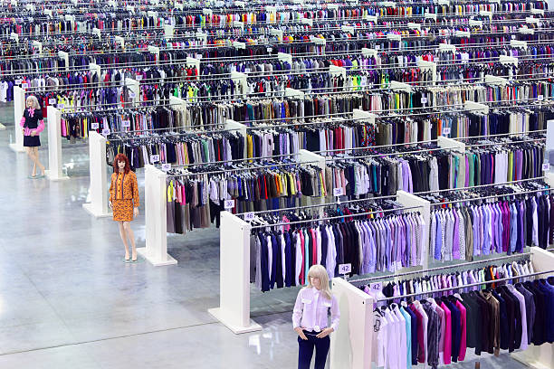 فروش‌یاب: بستر تخصصی برای خرید و فروش عمده مد، پوشاک و پارچه با سود بالا، فروش یاب، خرید و فروش عمده، آگهی تجاری