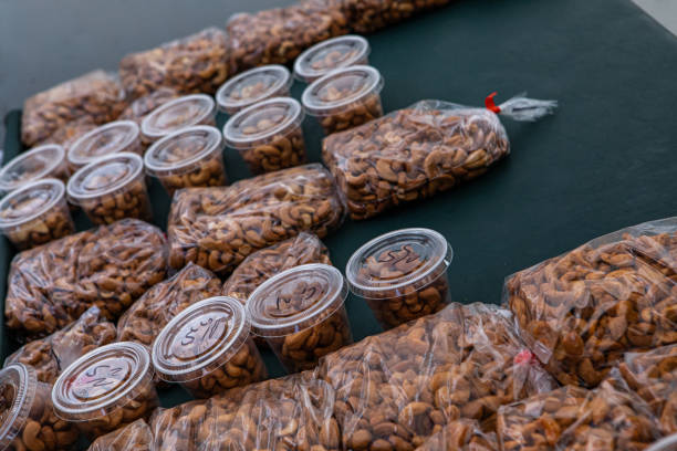 خرید عمده خشکبار (پسته، بادام، کشمش) | فروش مستقیم از باغدار و تولیدکننده | فروش‌یاب - تامین کننده خشکبار