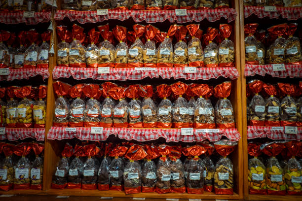 عمدهفروشی تنقلات و شیرینیجات در فروشیاب - فروش یاب، خرید و فروش عمده، تنقلات