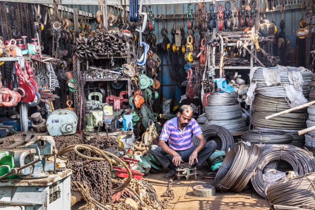 بازار عمده فروشان فلزات و مواد شیمیایی: آگهی رایگان، خرید و فروش عمده، آگهی تجاری