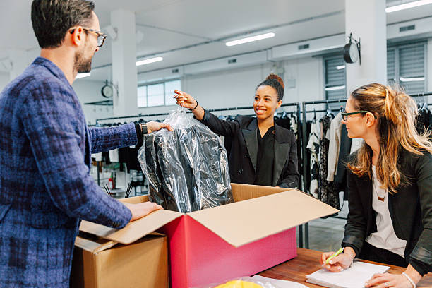 مد، پوشاک و پارچه عمده | فروش مستقیم به خرده‌فروشان در فروش‌یاب - خرید و فروش عمده، آگهی تجاری