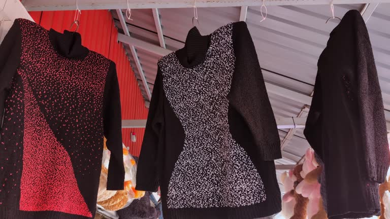 خرید عمده پوشاک، قیمت رقابتی، بازار عمده فروشان در فروش یاب