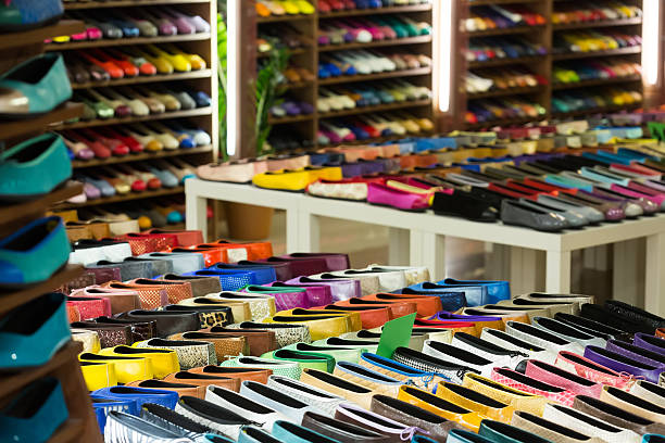 فروش یاب: پلتفرم جامع برای نیازمندی‌های تجاری و خرید و فروش عمده