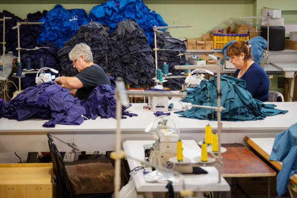 تولیدی‌های معتبر پوشاک و کیفیت محصولات در فروش‌یاب، فروش یاب، خرید و فروش عمده