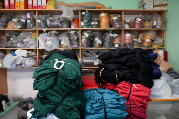 تامین و پخش عمده پوشاک در کارخانه نساجی | فروش یاب برای خرید و فروش عمده آگهی تجاری