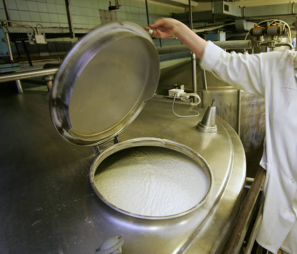 لبنیات عمده و تازه | تولید لبنیات صنعتی در کارخانه، فرصت ثبت آگهی و فروش عمده لبنیات در فروش یاب