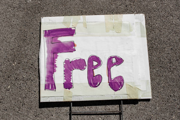 تبلیغات رایگان و فروش محصولات عمده در فروش یاب