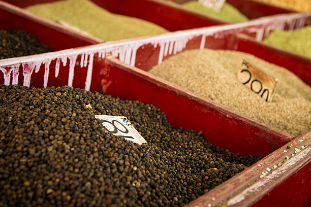 ادویه و چاشنی: خرید و فروش عمده و باکیفیت در فروش‌یاب، خرید عمده ادویه