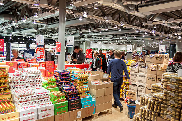 عمده‌فروشان و خرده‌فروشان: بازار بزرگ شما در فروش‌یاب | خرده فروشی | بازار آنلاین