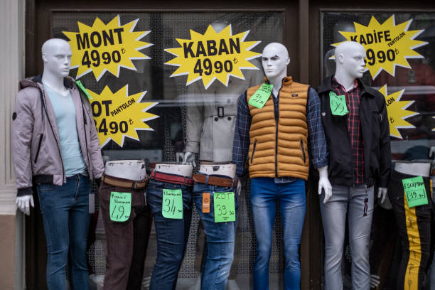 بازار سنتی پوشاک در ازمیر - فروش یاب، بازار عمده فروشان، خرید و فروش عمده