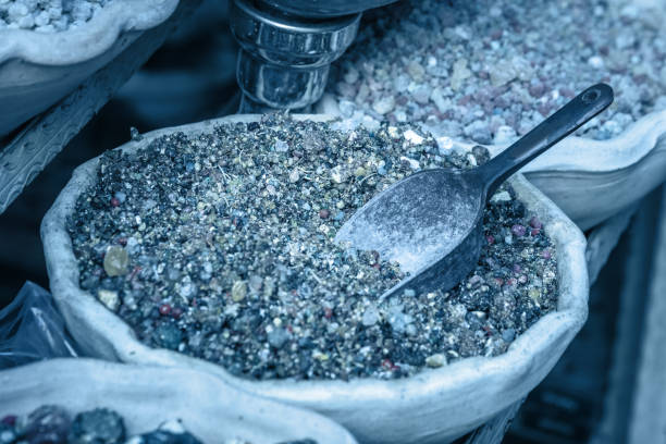 عمده‌فروشی فلزات و مواد معدنی | فروش‌یاب، خرید و فروش عمده، آگهی تجاری