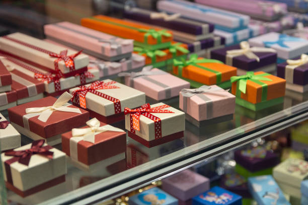 لوازم ورزشی و کادویی عمده: فروش یاب، نیازمندی‌های تجاری، خرید و فروش عمده