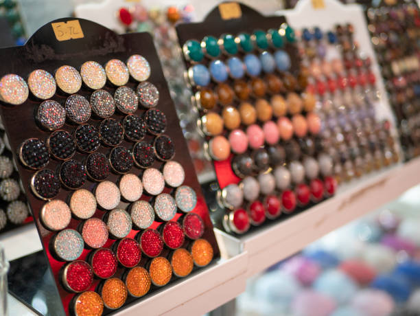 ملزومات مد عمده و دکمه‌های تزئینی در فروش‌یاب | فروش‌یاب، خرید و فروش عمده، آگهی تجاری