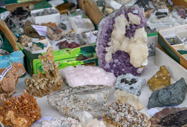 جستجوی تامین‌کنندگان معتبر فلزات، مواد شیمیایی و معدنی در فروش‌یاب - بازار مواد معدنی، قیمت رقابتی، نیازمندی‌های تجاری