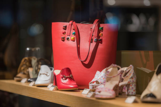 کیف و کفش عمده: آگهی‌های معتبر و فروش پربازده در فروش‌یاب، فروش یاب، خرید و فروش عمده، آگهی تجاری