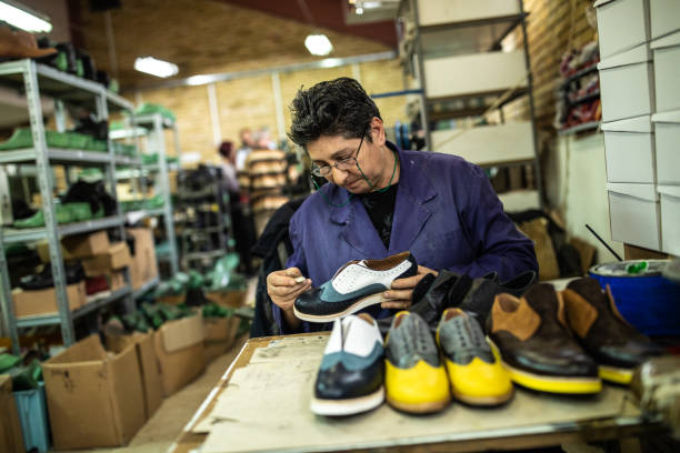 فروش عمده کفش مجلسی - فروش یاب، آگهی عمده فروشی، نیازمندی‌های تجاری