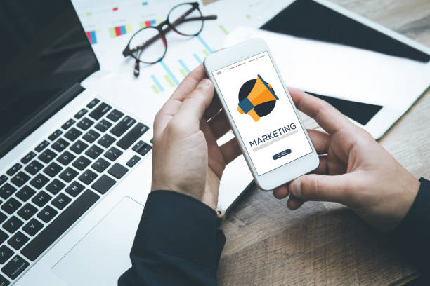 طراحی سایت لوازم خانگی هوشمند در شیراز: استراتژیهای دیجیتال مارکتینگ Mobile-First برای رشد کسب و کار شما – مفهوم بازاریابی دیجیتال و تجربه کاربری در شیراز