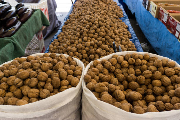 عمده فروشی خشکبار: پسته، بادام، گردو با قیمت رقابتی | فروش‌یاب | آگهی خرده فروشی