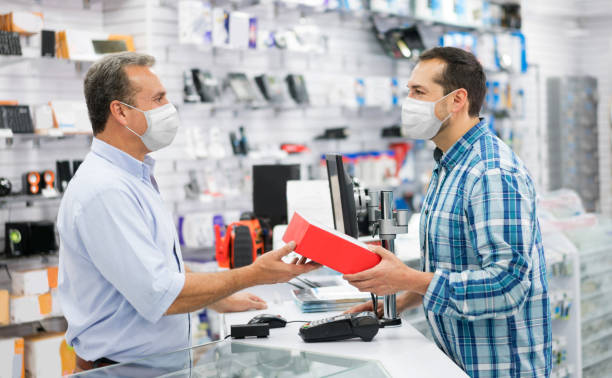 فروش یاب: خرید مستقیم از فروشنده، بازار عمده فروشان لوازم الکترونیکی