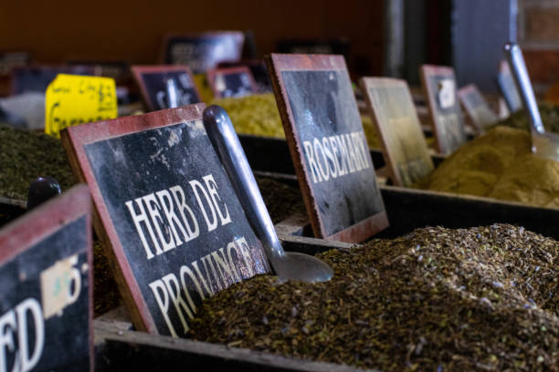 فروش عمده صیفی‌جات تازه و ادویه با کیفیت در فروش‌یاب، خرید ادویه عمده، نیازمندی‌های تجاری