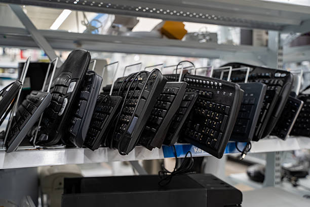 خرید عمده لوازم الکترونیکی | فروش یاب، آگهی تجاری، قیمت رقابتی