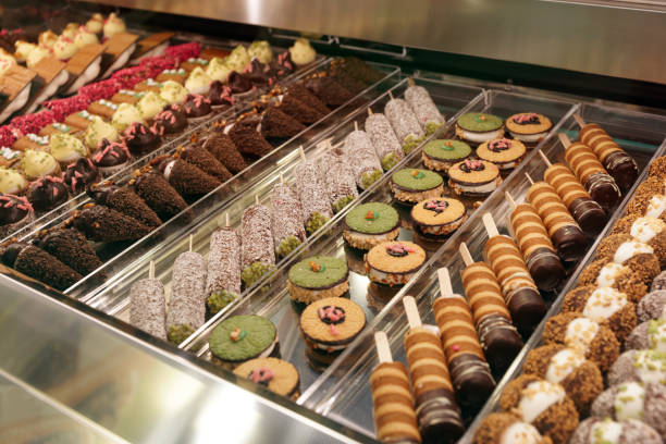 تنقلات و شیرینی عمده: تامین مستقیم از تولیدی‌ها | فروش‌یاب، تنوع آگهی‌ها