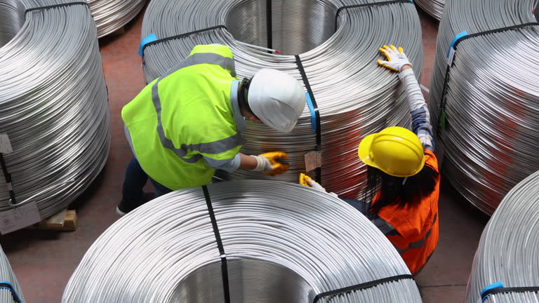 تولیدکنندگان فلزات، خرید مستقیم از تولیدکننده در فروش یاب