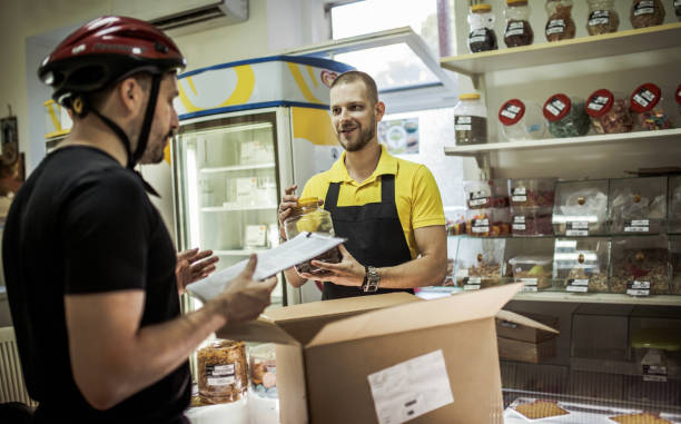 فروش یاب - تحویل سریع کالا - خرید و فروش عمده آسان