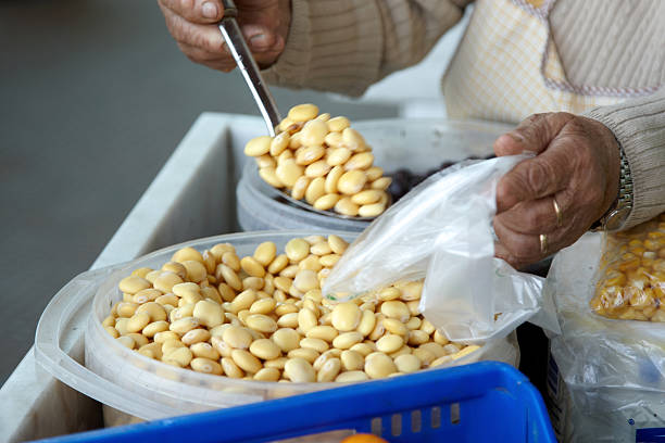 بازار عمده فروشان خشکبار و حبوبات در فروش یاب، با ثبت آگهی آسان