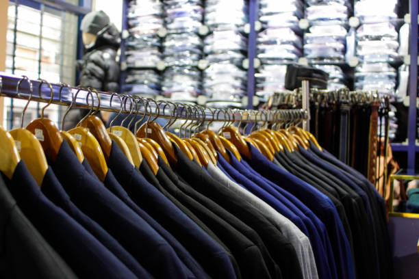 در دسته‌بندی مد، پوشاک و پارچه فروش‌یاب، جدیدترین و باکیفیت‌ترین محصولات عمده را کشف کنید از پارچه‌های نفیس تا پوشاک آماده و کیف و کفش، فرصت خرید عمده مستقیم از تولیدکننده و توزیع‌کننده با بهترین قیمت فراهم است آگهی خود را ثبت کنید و به طیف وسیعی از خریداران و بوتیک‌داران متصل شوید - خرید و فروش عمده