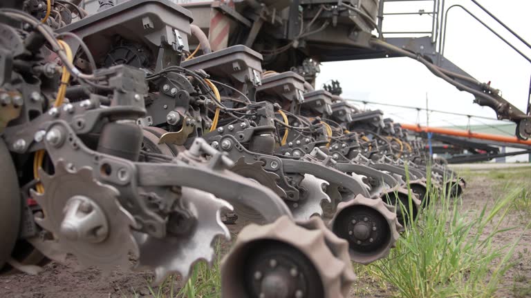 تجارت ماشین‌آلات کشاورزی با فروش یاب | خرید و فروش عمده و آگهی تجاری