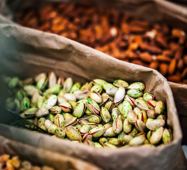 قیمت رقابتی پسته اکبری در فروشیاب | خرید و فروش عمده | آگهی تجاری