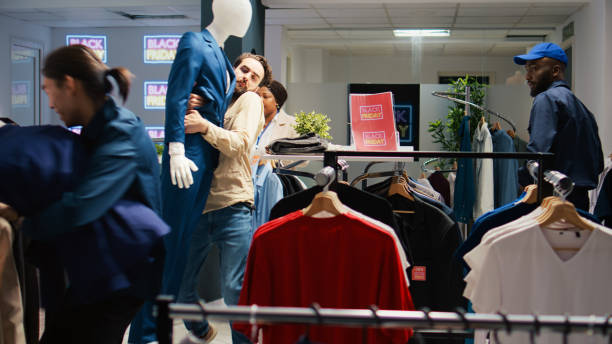 عرضه مستقیم پوشاک عمده | فروش یاب | قیمت عمده پوشاک