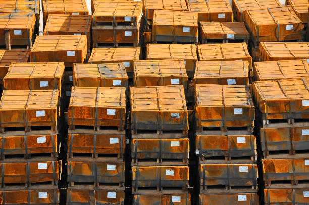 عرضه عمده فلزات با کیفیت در فروش یاب | خرید و فروش عمده مواد معدنی و آگهی تجاری