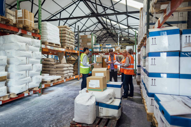 خرید عمده و فروش مستقیم با قیمت رقابتی در فروش‌یاب | بازار عمده فروشان، تامین کننده عمده، فروش یاب