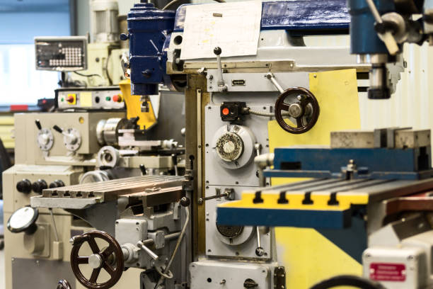 ماشین تراش و فرز عمودی، فروش عمده ماشین‌آلات صنعتی و آگهی عمده فروشی در فروش یاب