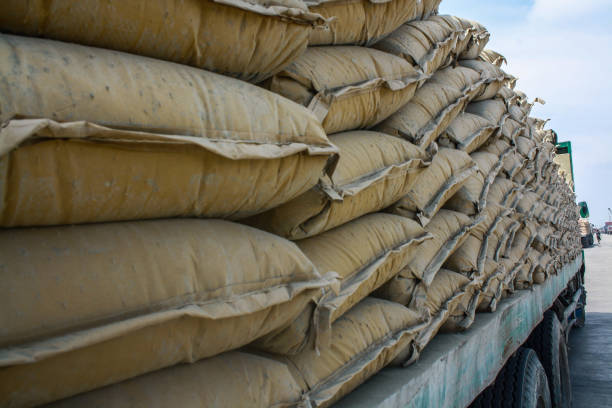 فروش یاب پلتفرم خرید و فروش عمده سیمان | نیازمندی‌های تجاری و قیمت رقابتی